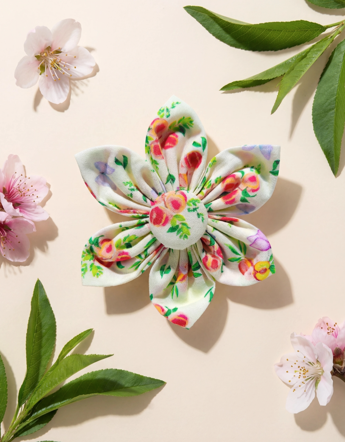 "Momo" Peach Collar Flower