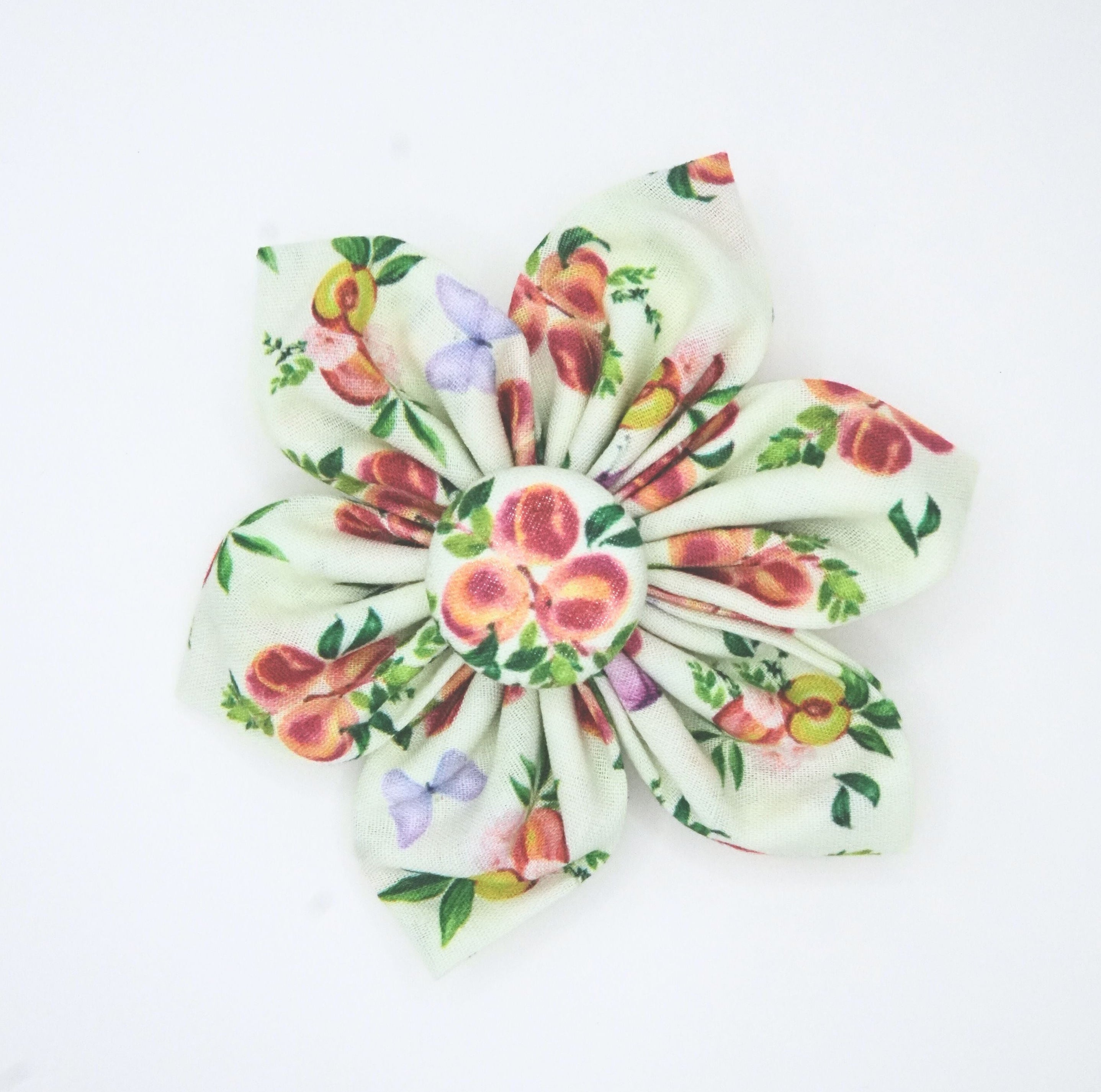 "Momo" Peach Collar Flower